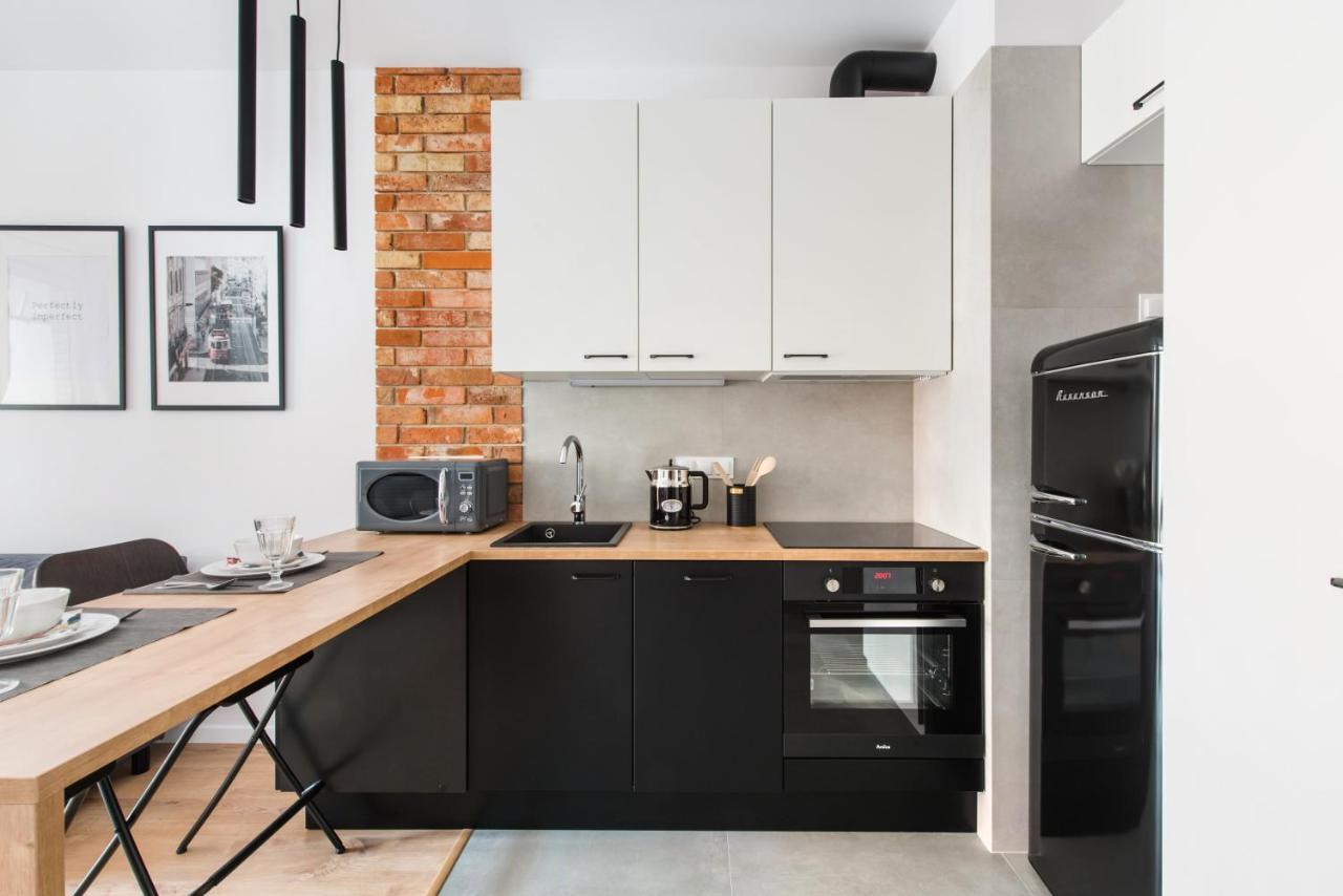 Superapart Stalowa 39 Modern Unit With Kitchen & Wifi Варшава Екстер'єр фото
