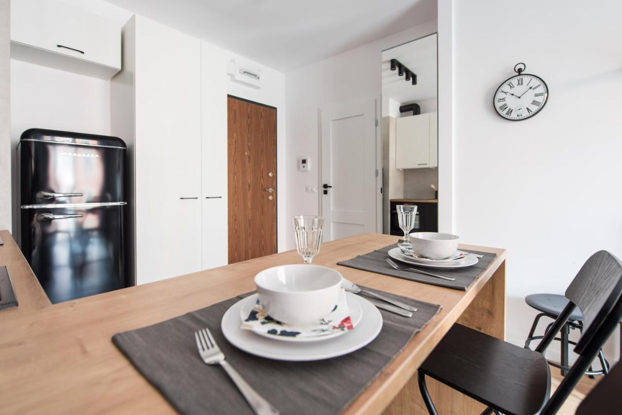 Superapart Stalowa 39 Modern Unit With Kitchen & Wifi Варшава Екстер'єр фото