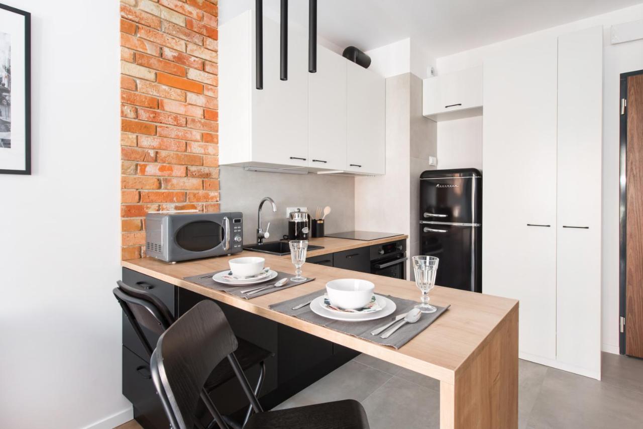 Superapart Stalowa 39 Modern Unit With Kitchen & Wifi Варшава Екстер'єр фото