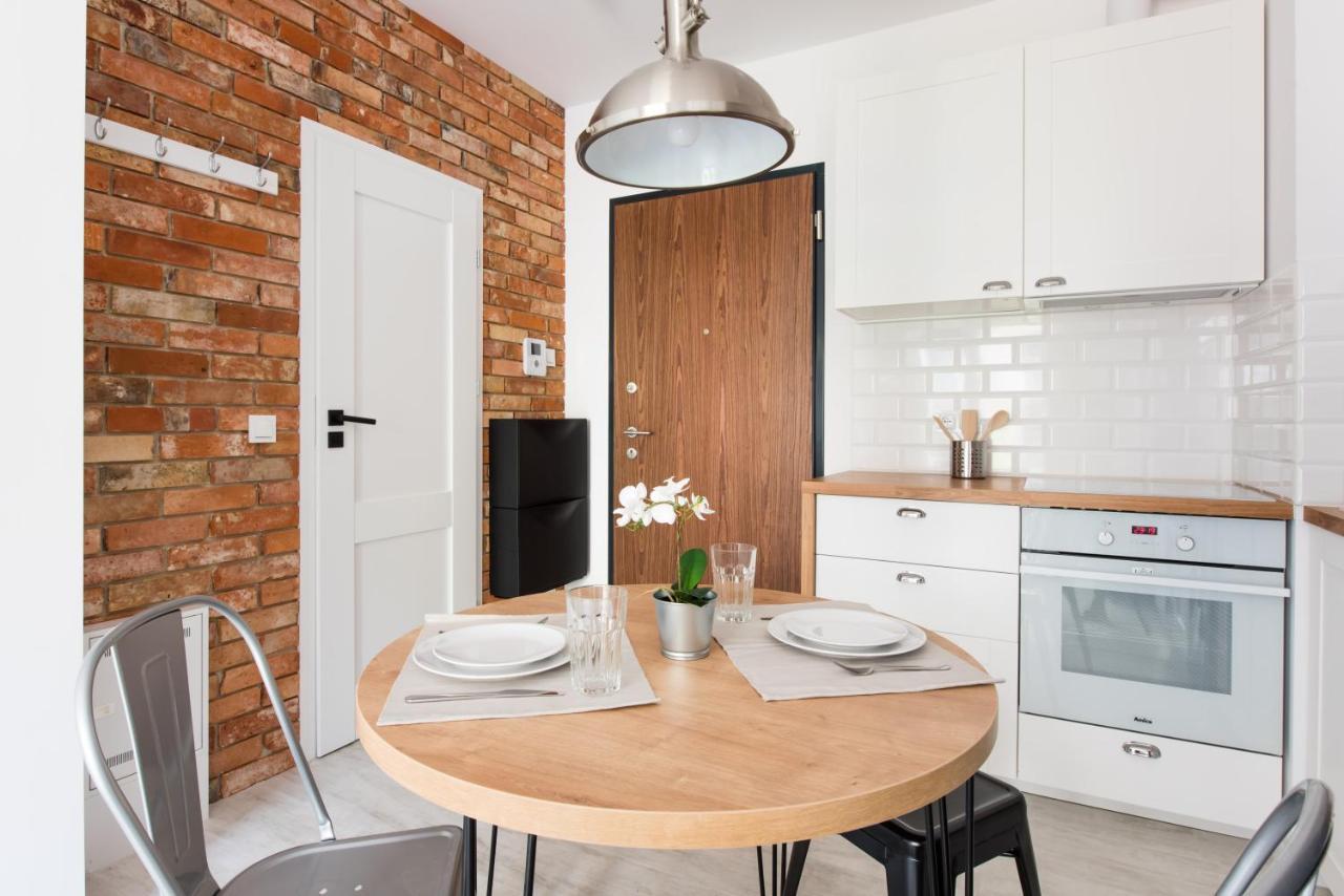 Superapart Stalowa 39 Modern Unit With Kitchen & Wifi Варшава Екстер'єр фото