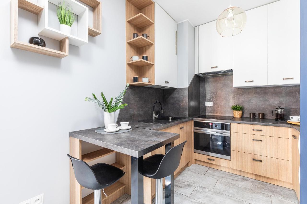 Superapart Stalowa 39 Modern Unit With Kitchen & Wifi Варшава Екстер'єр фото